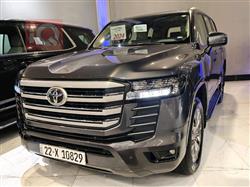 تۆیۆتا لاند کروزەر